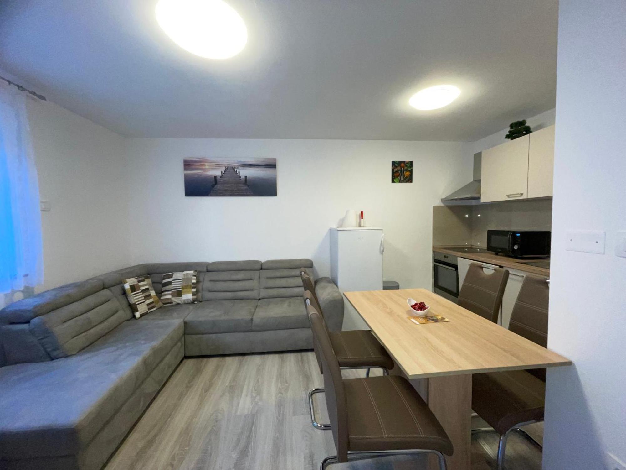Apartma Dzana Zaga Εξωτερικό φωτογραφία